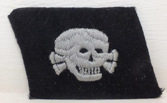 SS-TOTENKOPF TAB  'DACHAU' PATTERN