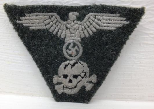 WSS CAP TRAPEZOID INSIGNIA