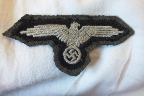 WSS SLEEVE EAGLE CUT FROM TUNIC