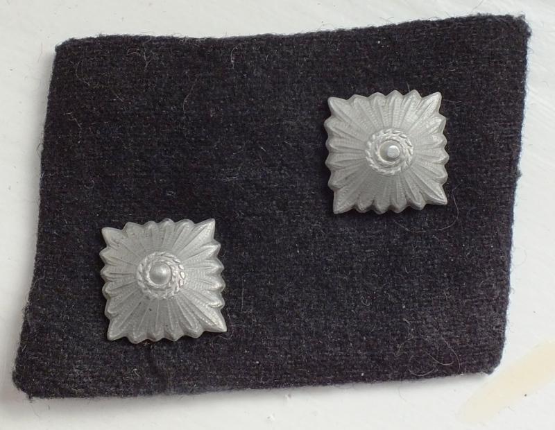 SS-OBERSCHARFUHRER RANK TAB WITH SS MARKED PIPS