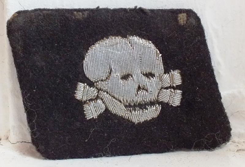 SS-TOTENKOPF HORIZONTAL SKULL TAB