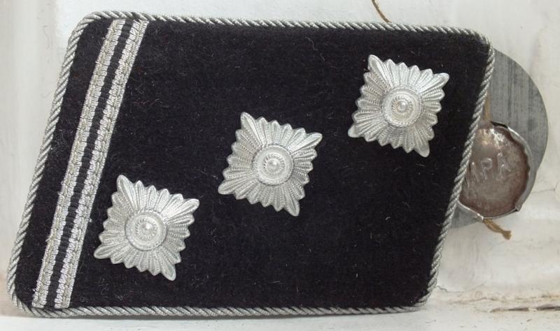 SS-OBERSTURFUHRER MINT RANK TAB UNIQUE!